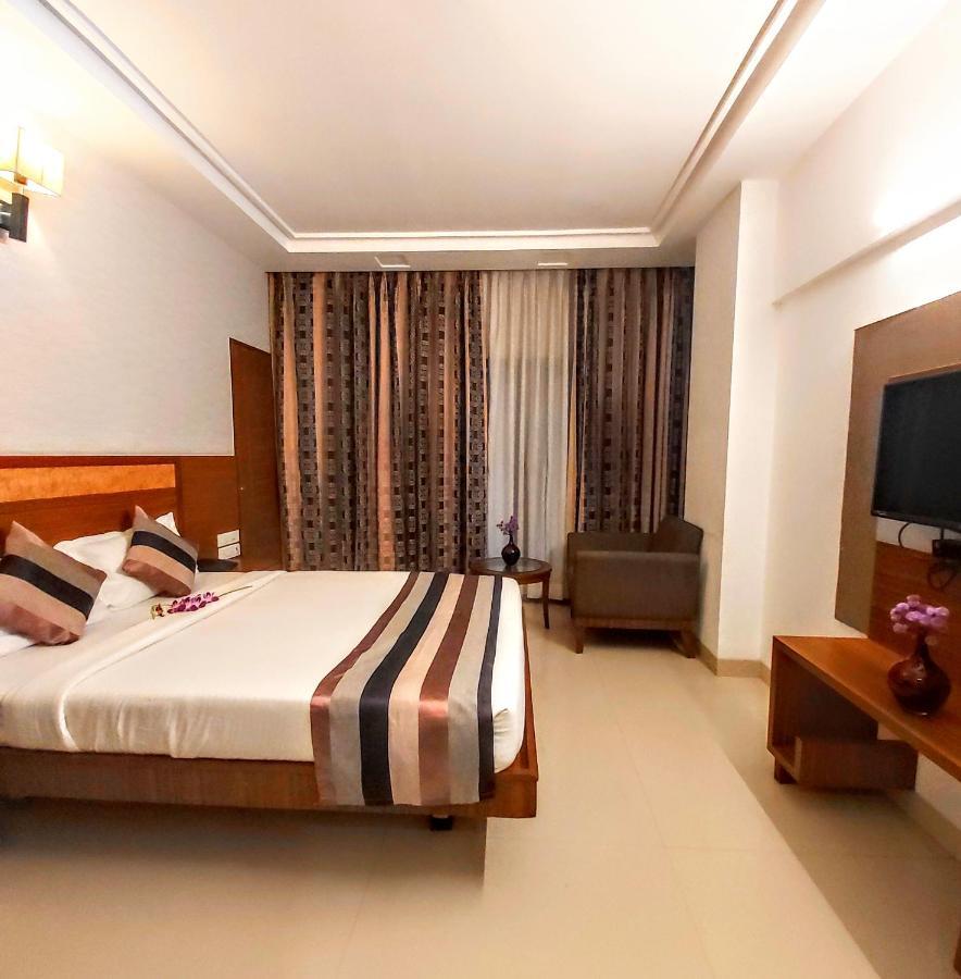 Quality Mint Hotel 3*